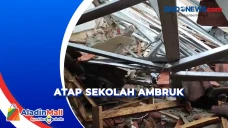 Meja dan Kursi di SD...