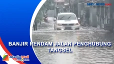 Banjir Rendam Jalan...