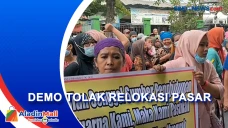 Gelar Demo Tolak Relokasi,...