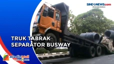Truk Muatan Gulungan...