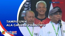 Tampil Unik, Ganjar...