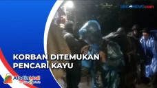 Pendaki Wanita Asal...