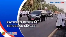 Terjebak Macet, Peserta...