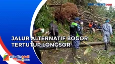 Longsor Tutup Akses...
