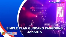 Penampilan Simple Plan...