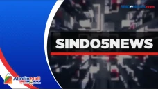 Jokowi Serahkan Super...