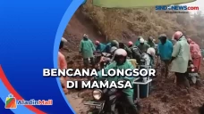 Puluhan Kendaraan Terjebak...