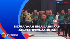 Buka Kejuaraan Tenis...
