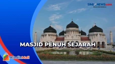 Melihat Masjid Raya...