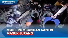Bus Ditumpangi 30 Santri...