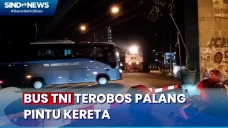 Abaikan Sirine, Bus...