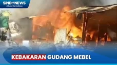Api Berkobar Hanguskan...
