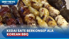 Menikmati Kedai Sate...
