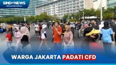 Warga Jakarta Padati...