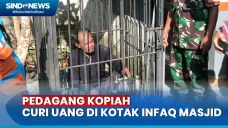 Pedagang Kopiah di Yogyakarta...