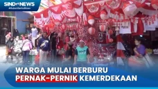 Penjual Pernak-pernik...
