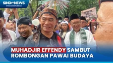 Sambut Rombongan Pawai...