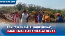 Puluhan Emak-Emak Hadang...