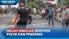 Polisi dan Massa Pendemo...