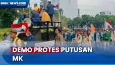 Mahasiswa Turun ke Jalan...