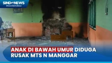 Ruang Kelas Dibakar,...