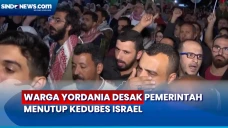 Demonstran Desak Pemerintah...