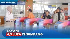 Penumpang LRT Jabodebek...