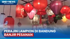Perajin Lampu Lampion...