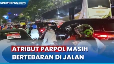 Atribut Partai Politik...