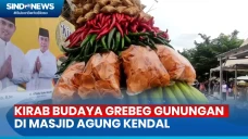 Ratusan Warga Berebut...