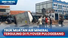 Detik-Detik Truk Boks...