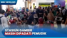 Arus Mudik Stasiun Gambir...