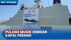 Warga Manfaatkan Kapal...