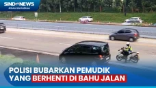 Momen Polisi Bubarkan...