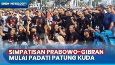 Bawa Puluhan Spanduk,...