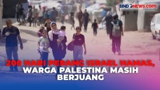 Menunggu Bantuan Makanan...