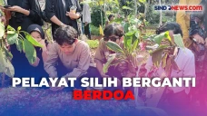 Suasana Pemakaman 6...