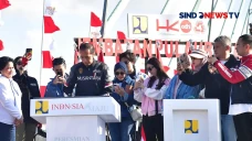 Presiden Jokowi Resmikan...