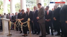 Menlu Retno Marsudi...