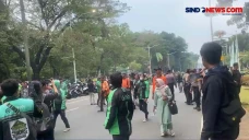 Jalan Medan Merdeka...