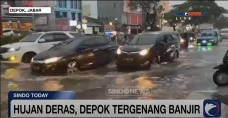 Hujan Deras Guyur Kota...