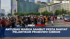Warga Padati Bundaran...