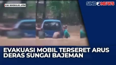 Evakuasi Mobil Terseret...