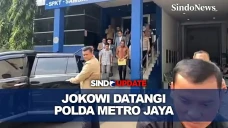 Jokowi Datangi Polda...
