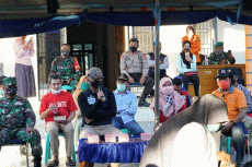 8 Pasien Positif Virus...