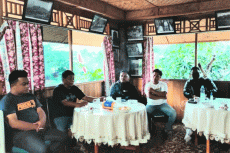 Pasangan Theo-Zadrak...