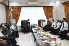 Pemkot Makassar Bentuk...