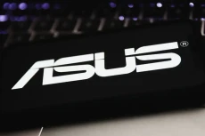 Awas, Motherboard ROG...