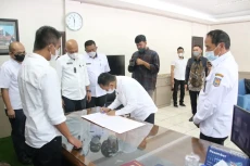 Pembangunan Infrastruktur...