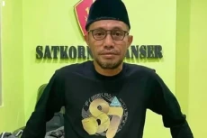 Sentil Rocky Gerung,...